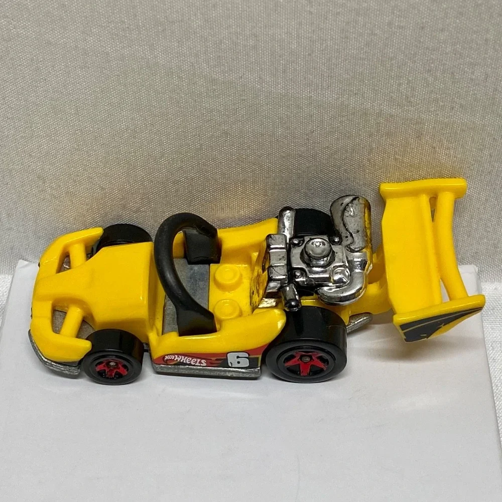 Hot Wheels Let's GO! Die-cast Car 1:64 Yellow Black Red Malaysia HW 2013